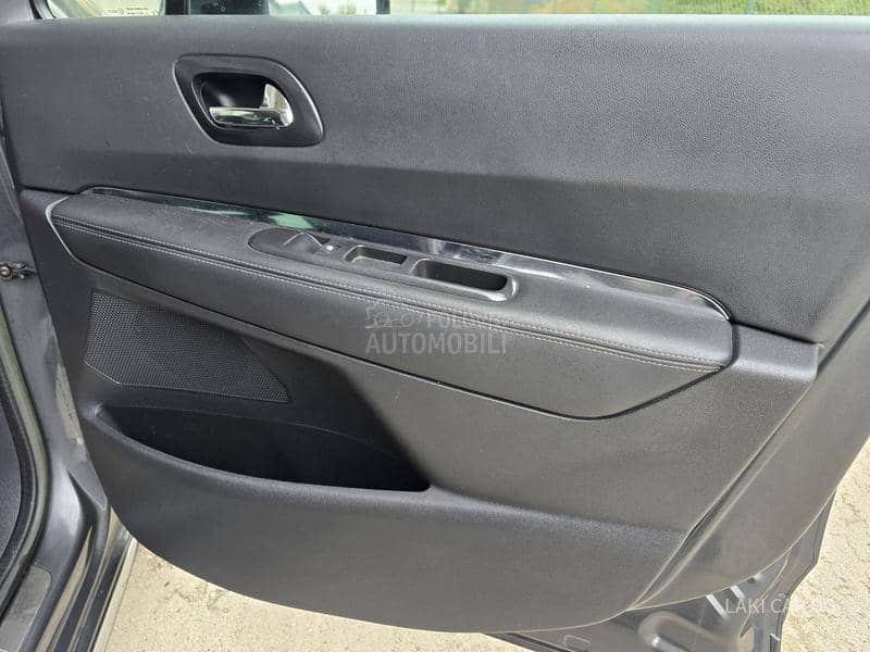 Peugeot 3008 HYBRID4 2.0 HDI