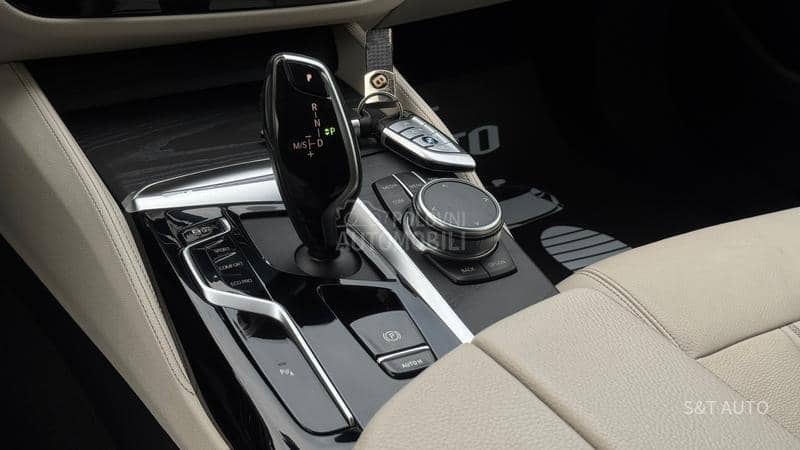 BMW 520 2.0 D/LUXURY/LED/FUL