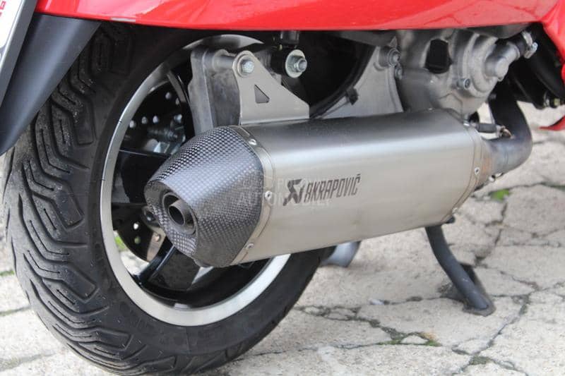 Vespa GTS 300 HPE Super