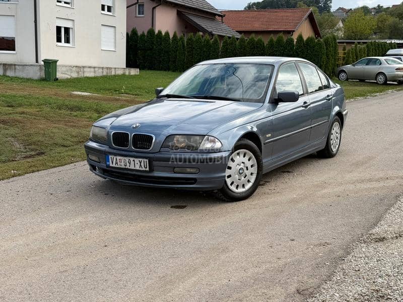 BMW 320d  BMW 320d