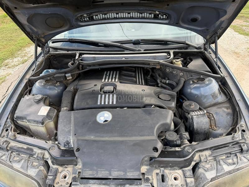 BMW 320d  BMW 320d