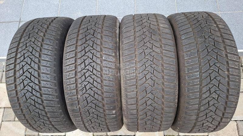 Dunlop 235/45 R18 Zimska