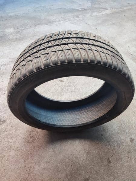 Falken 225/40 R18 Zimska