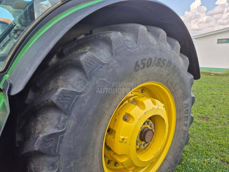 John Deere 8295R