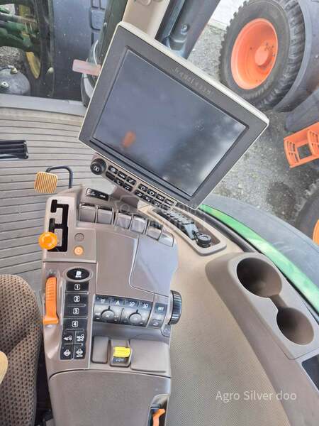 John Deere 8295R