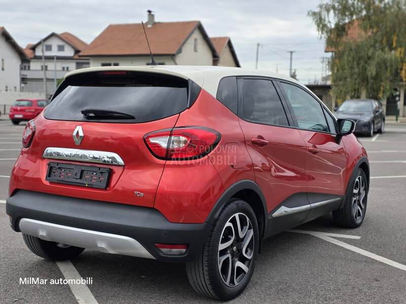 Renault Captur HELLY HANSEN/AUT/CH