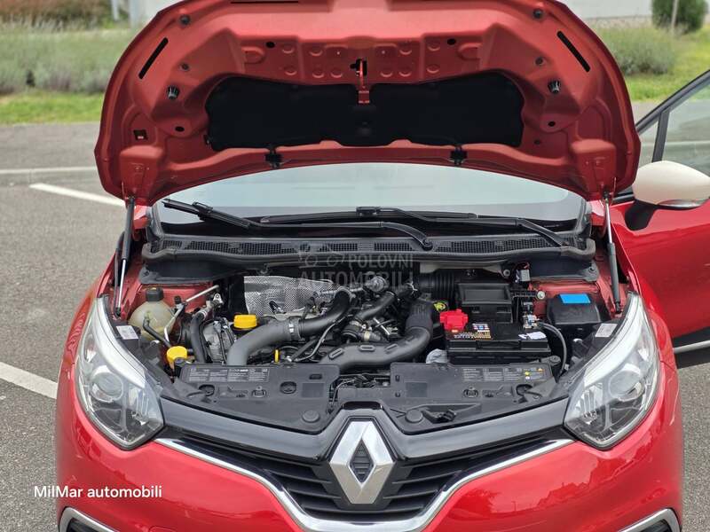 Renault Captur HELLY HANSEN/AUT/CH