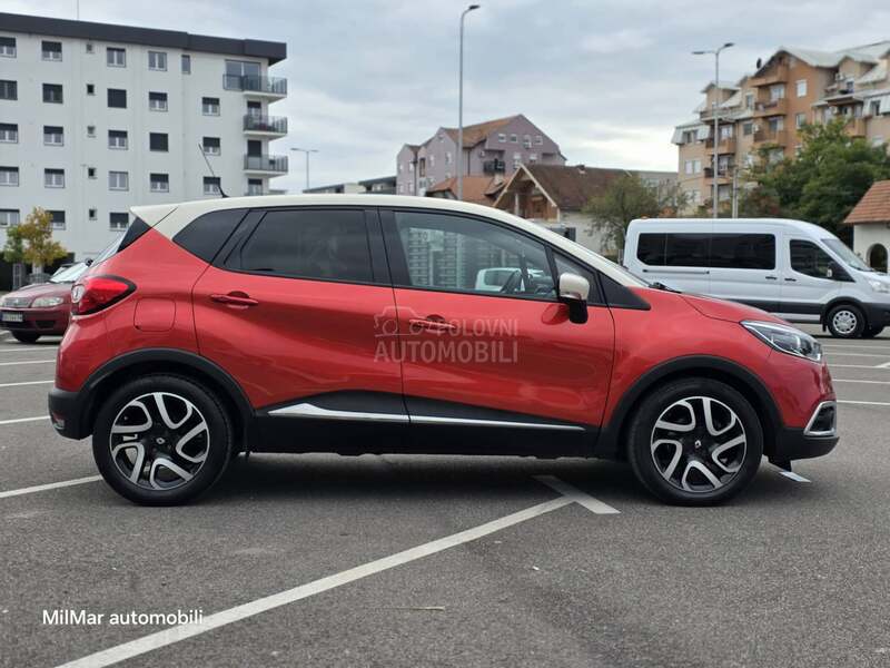 Renault Captur HELLY HANSEN/AUT/CH