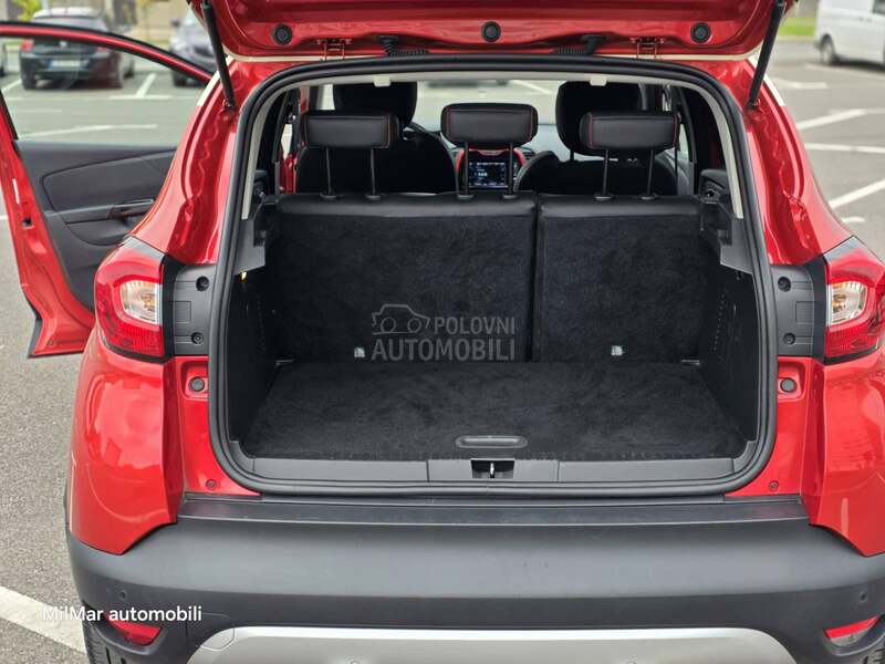 Renault Captur HELLY HANSEN/AUT/CH