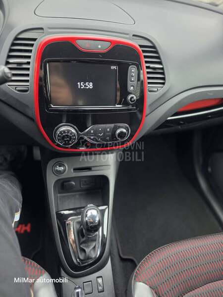Renault Captur HELLY HANSEN/AUT/CH