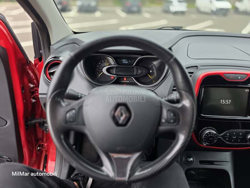 Renault Captur HELLY HANSEN/AUT/CH