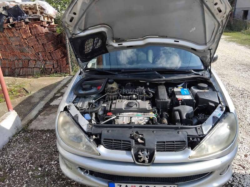 Peugeot 206 1.4 ENFANT TERRIBLE