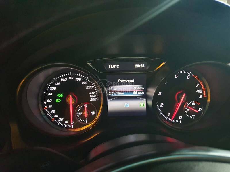 Mercedes Benz CLA 200 AMG paket