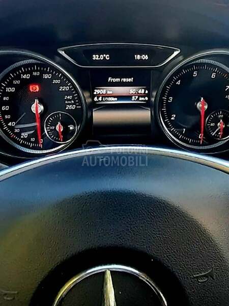Mercedes Benz CLA 200 AMG paket