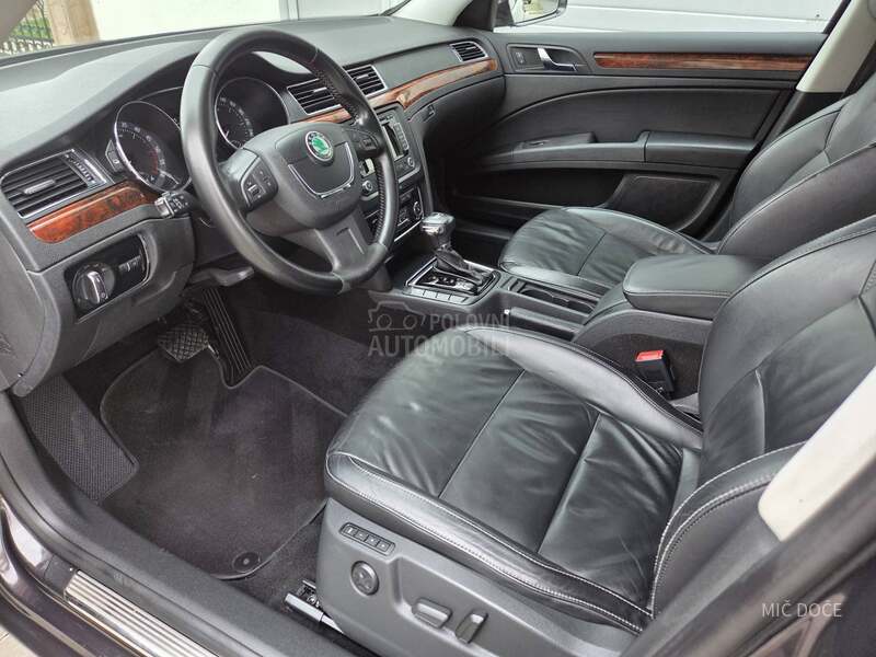 Škoda Superb 2.o tdi dsg xenon
