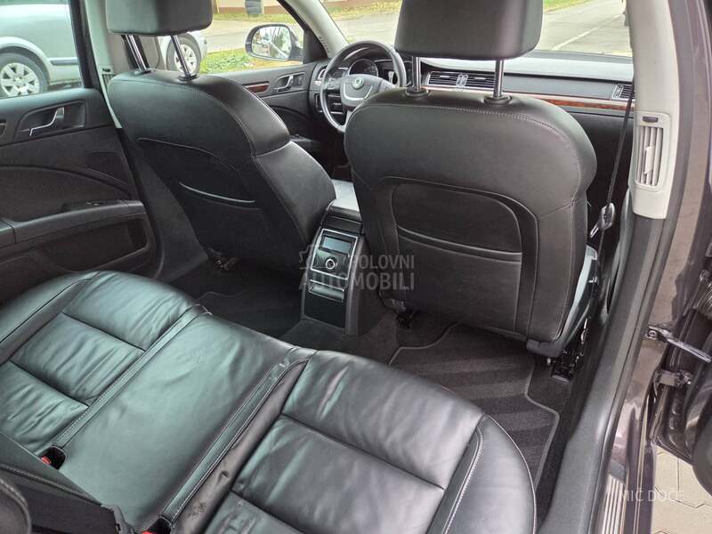 Škoda Superb 2.o tdi dsg xenon