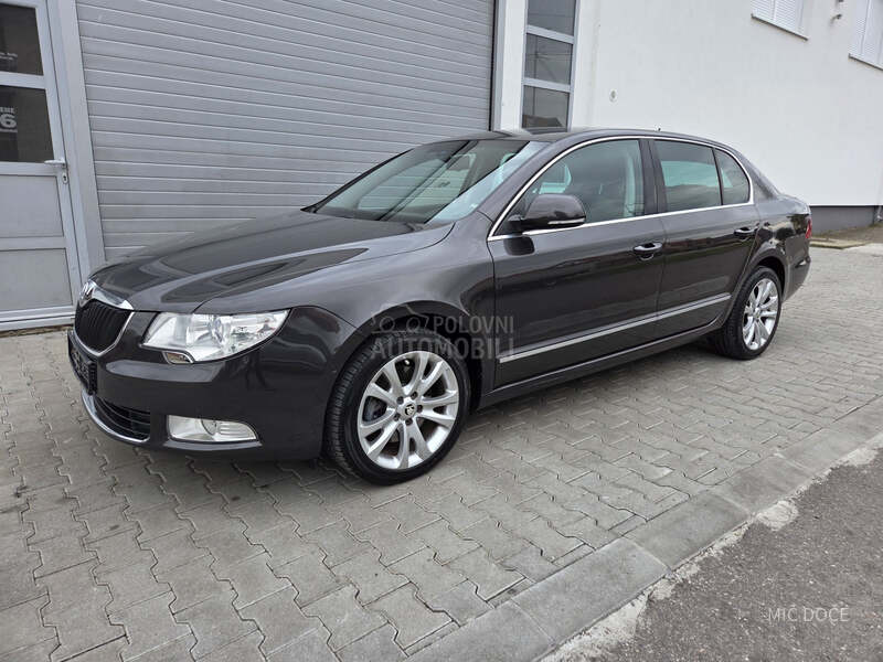 Škoda Superb 2.o tdi dsg xenon