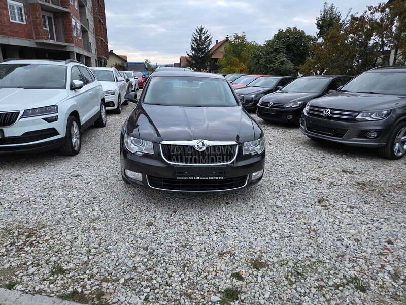 Škoda Superb 2.o tdi dsg xenon