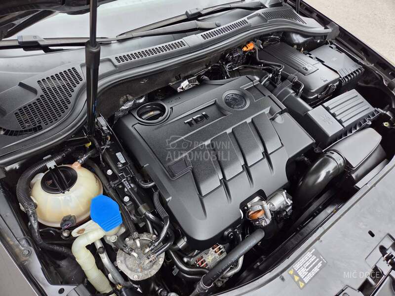 Škoda Superb 2.o tdi dsg xenon
