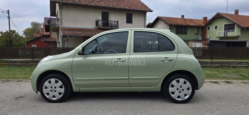 Nissan Micra 