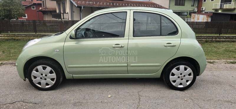Nissan Micra 