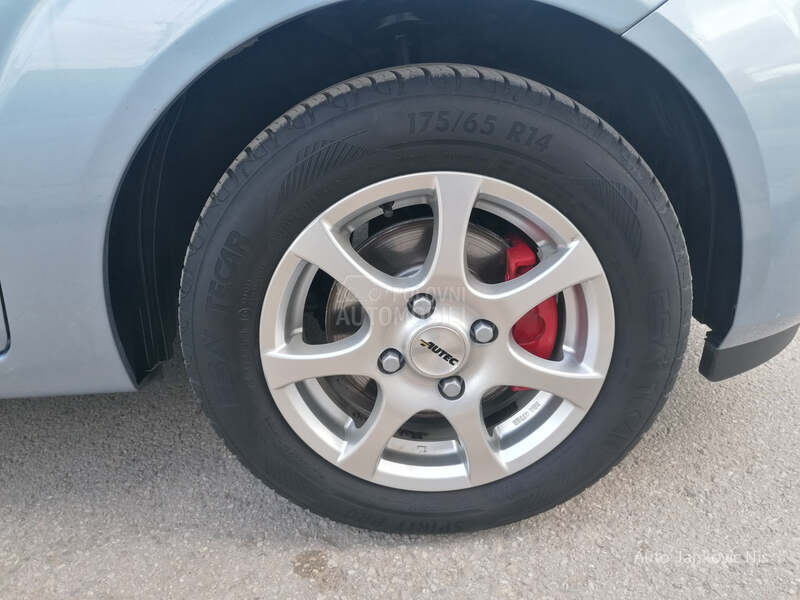 Ford Fiesta 1.6i SPORT LINE CH