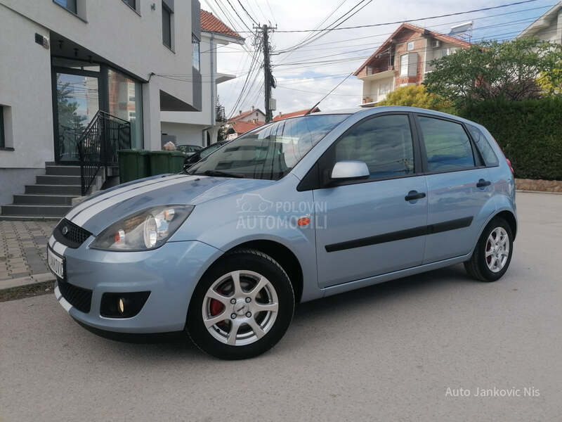 Ford Fiesta 1.6i SPORT LINE CH