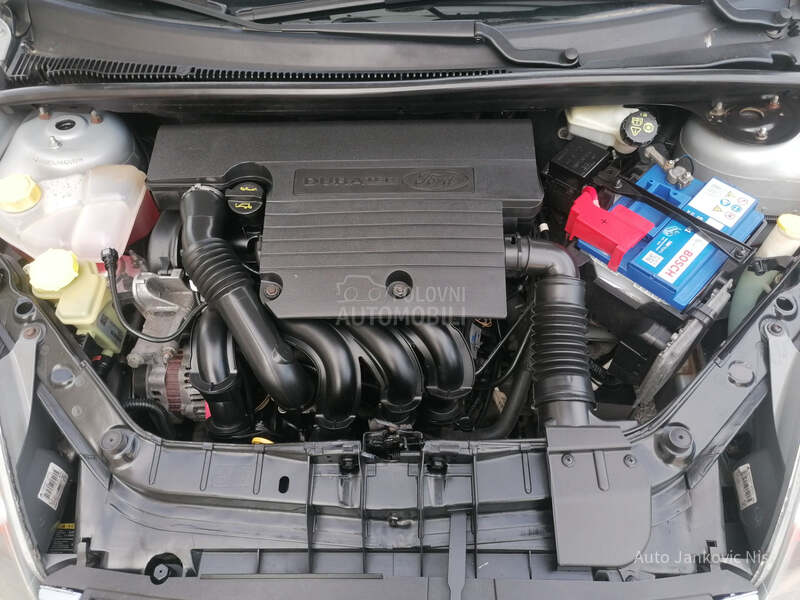 Ford Fiesta 1.6i SPORT LINE CH