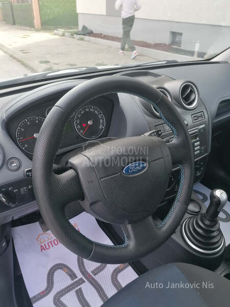 Ford Fiesta 1.6i SPORT LINE CH