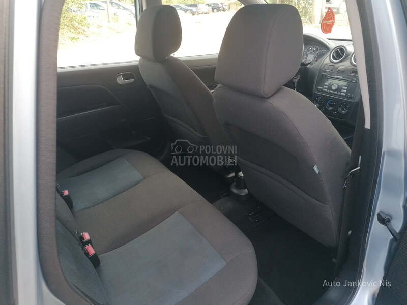 Ford Fiesta 1.6i SPORT LINE CH
