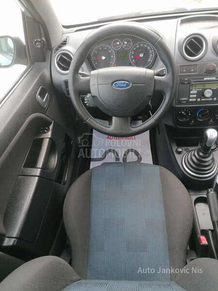 Ford Fiesta 1.6i SPORT LINE CH