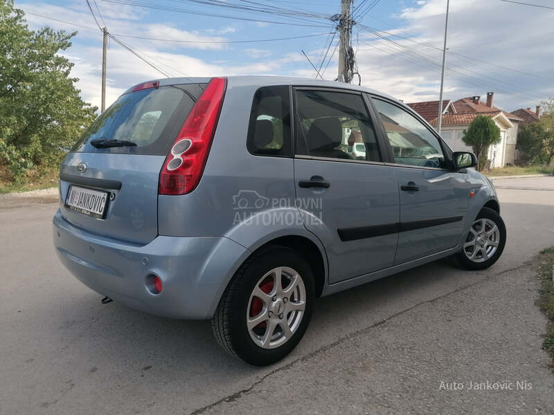 Ford Fiesta 1.6i SPORT LINE CH