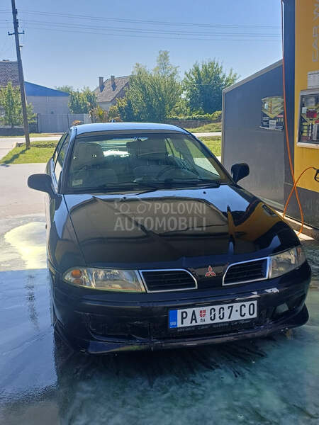 Mitsubishi Carisma 