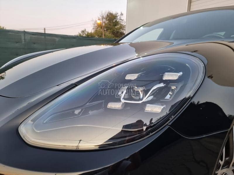 Porsche Panamera 4S