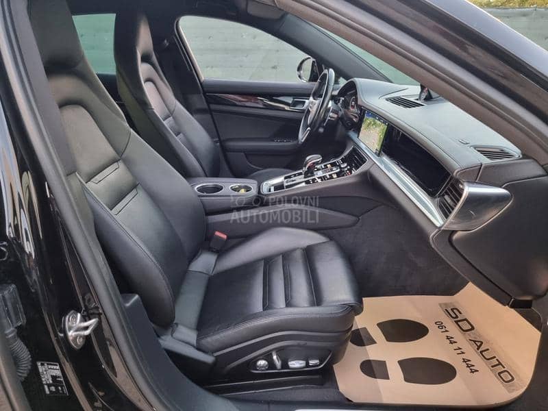 Porsche Panamera 4S