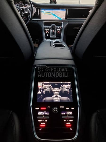 Porsche Panamera 4S