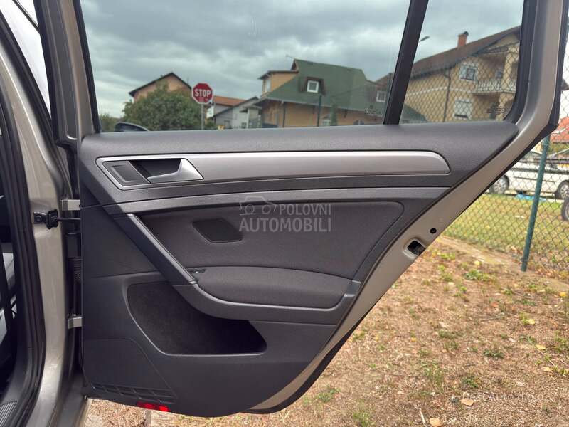 Volkswagen Golf 7 1.2 tsi