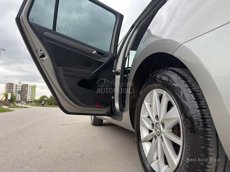 Volkswagen Golf 7 1.2 tsi