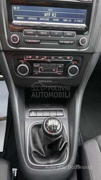 Volkswagen Golf 6 1.6 TDI HIGH-LINE