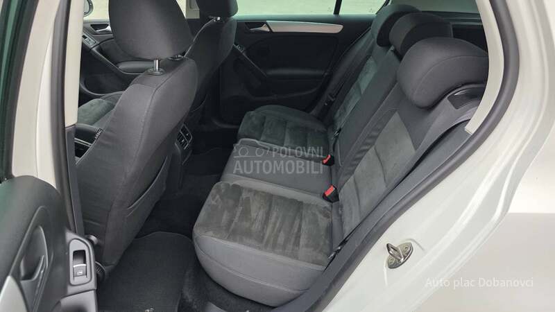 Volkswagen Golf 6 1.6 TDI HIGH-LINE