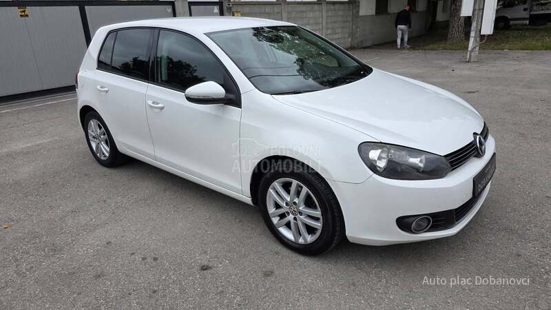 Volkswagen Golf 6 1.6 TDI HIGH-LINE