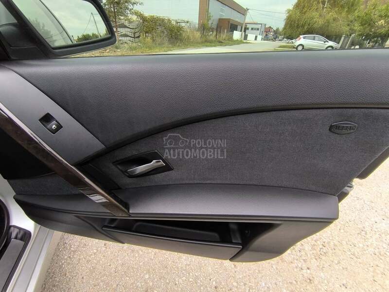 BMW 525 M57 AUTOM 09/26 DVD