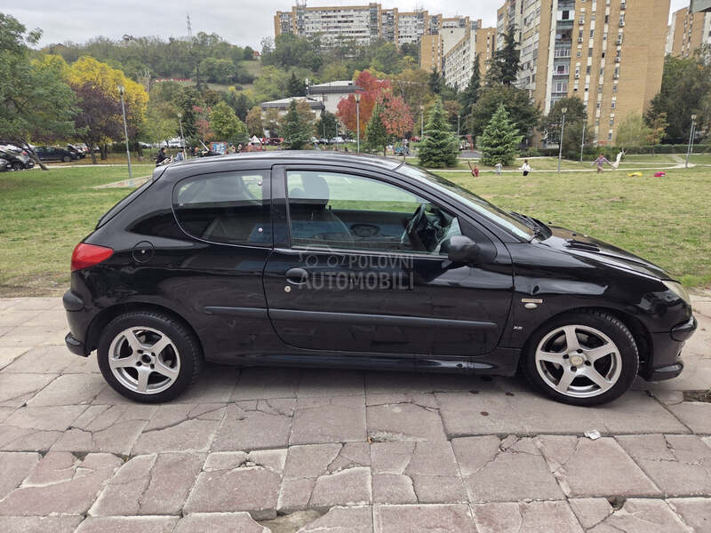 Peugeot 206 1.6 16V
