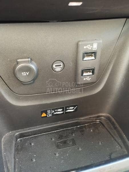 Opel Crossland X  1.2 turbo Innovation