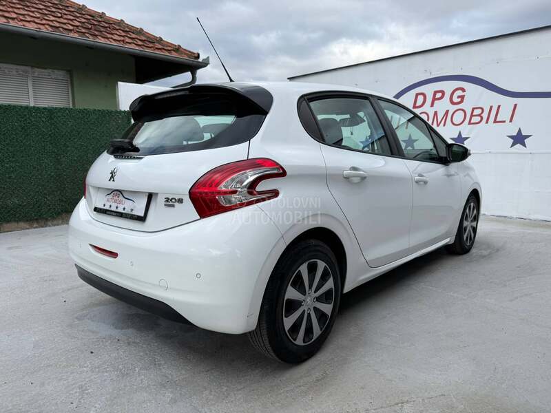 Peugeot 208 1.4HDI AUT/FUL/NAV