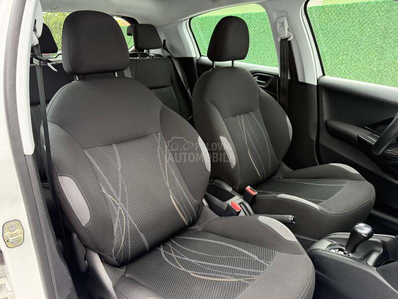 Peugeot 208 1.4HDI AUT/FUL/NAV