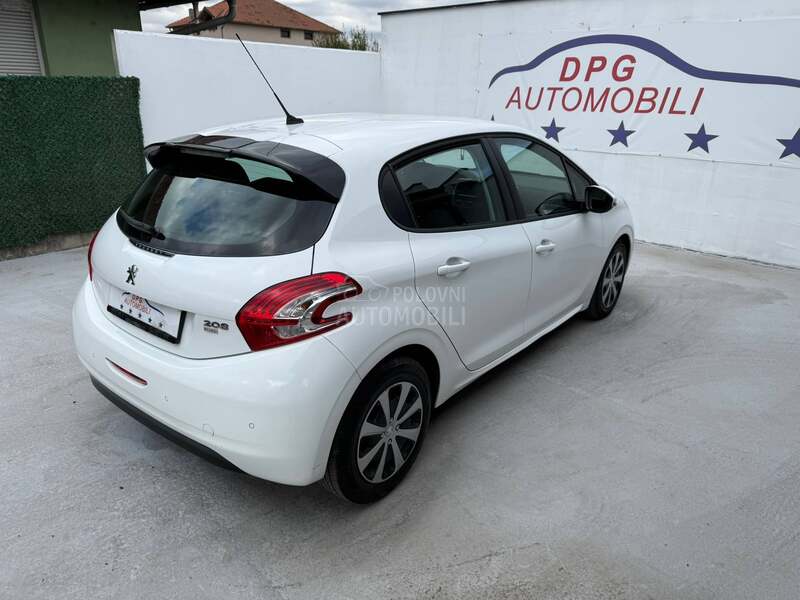 Peugeot 208 1.4HDI AUT/FUL/NAV