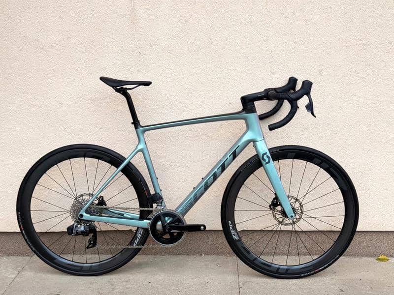 Scott Addict 28 carbon