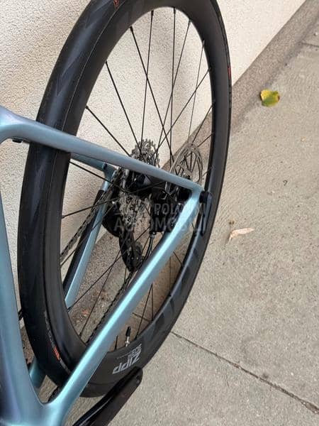 Scott Addict 28 carbon