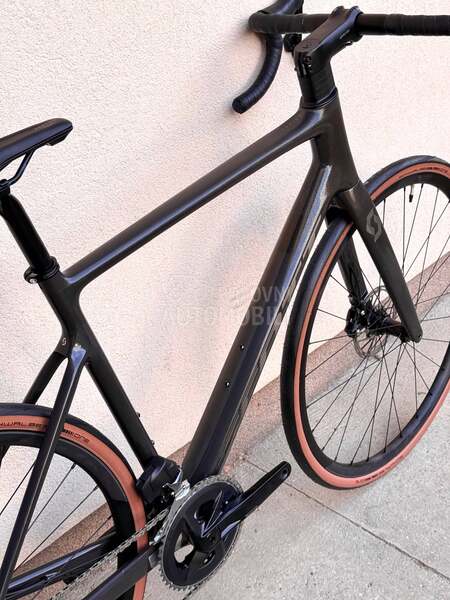 Scott Addict carbon 28